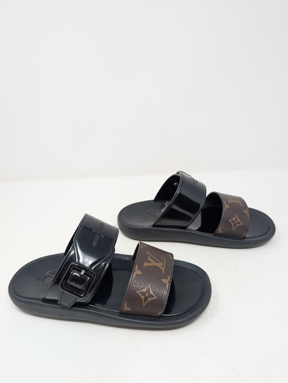 Louis Vuitton Sunbath Monogram Slide Sandals Size 37
